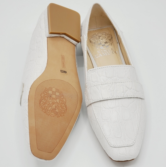 VINCE CAMUTO WHITE LOAFER BIG KIDS SHOES SZ 4 - Picture 2 of 4